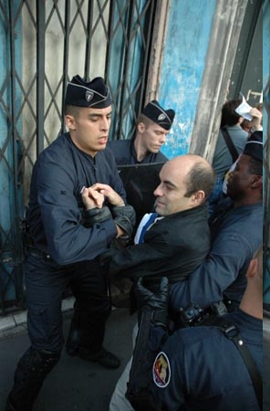 Manu militari
