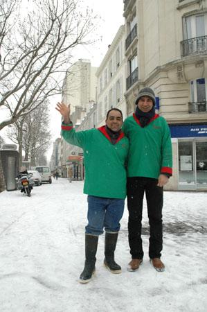 ...et ses sympathiques vendeurs !