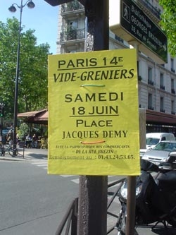 medium_vide_grenier_paris_14.jpg