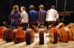 cirque, guitare, acrobaties
