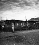 Doisneau Bidonville Ö Ivry 1946.jpg